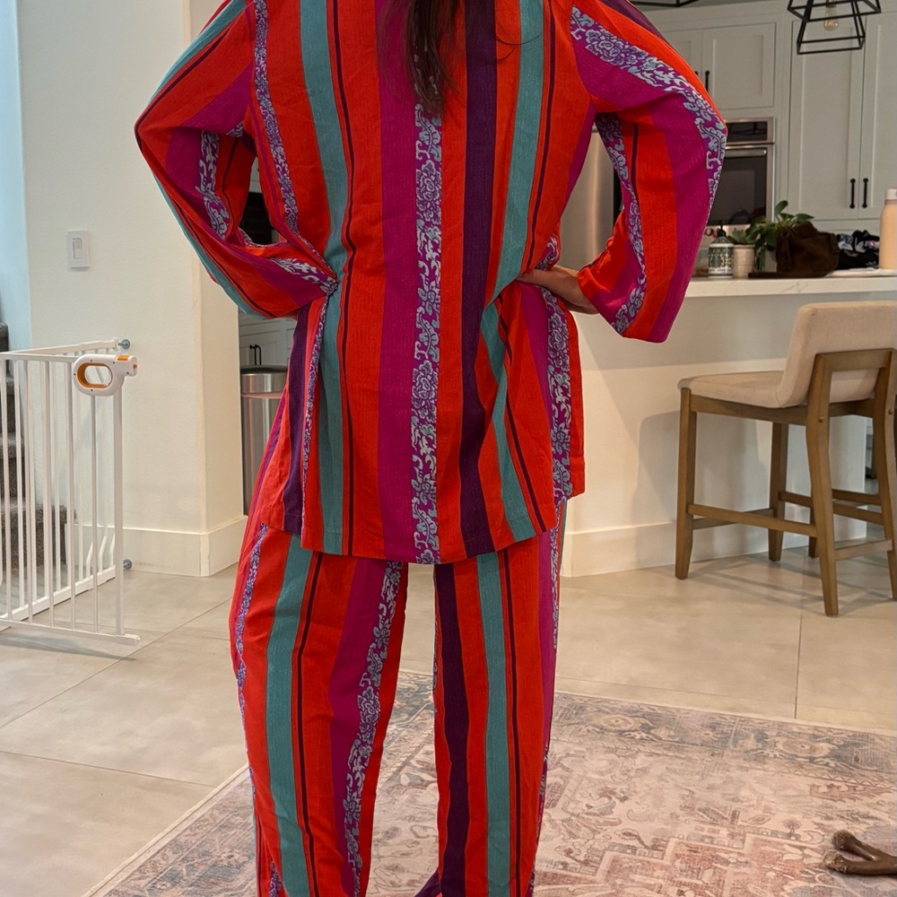 Natori Multicolor Striped Lounge Set